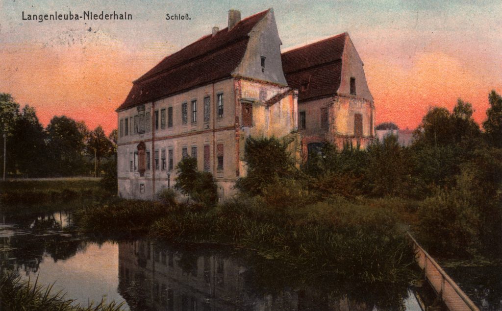 Ansichtskarte mit dem Schloss Langenleuba-Niederhain um 1910 (Sammlung Museum Burg Posterstein)