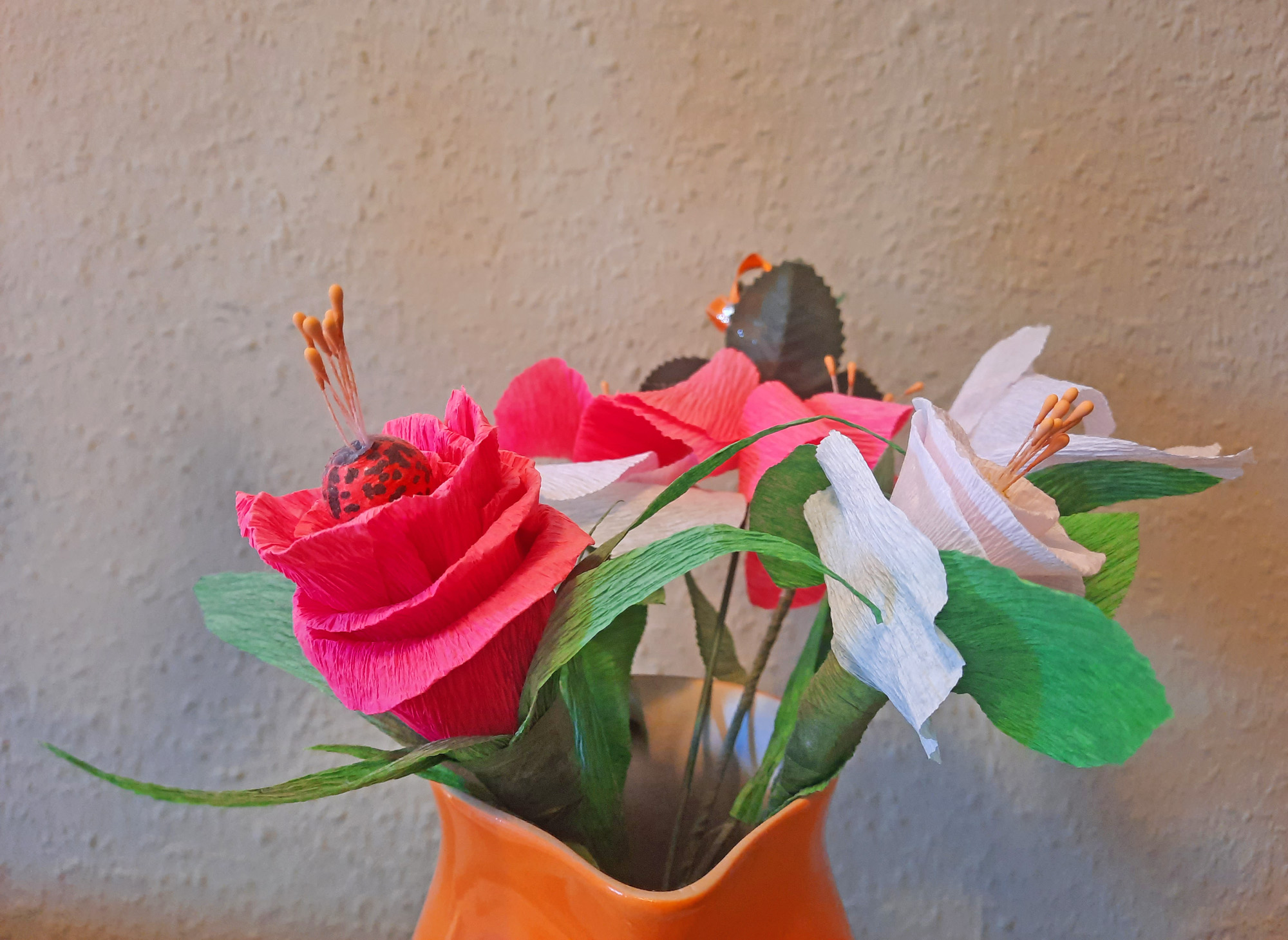 Osterferien-Workshop: Blumen aus Papier